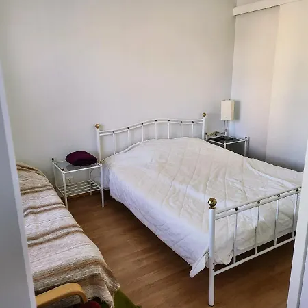 Apartment Two Near Harbour *